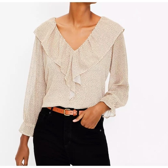 LOFT Dotted Ruffle V-Neck Blouse Alomondine Size petite large, Cream Polkadot - Picture 1 of 5